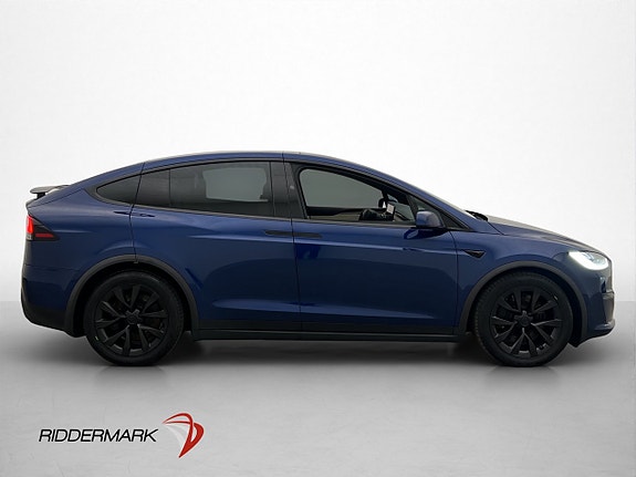 Tesla Model X 10 of 30