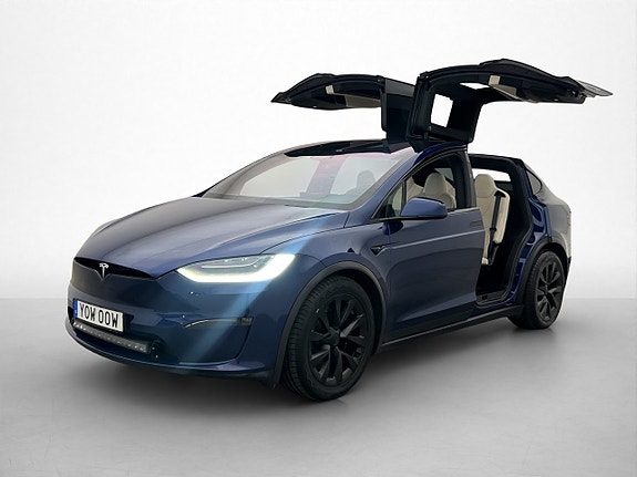 Tesla Model X 12 of 30