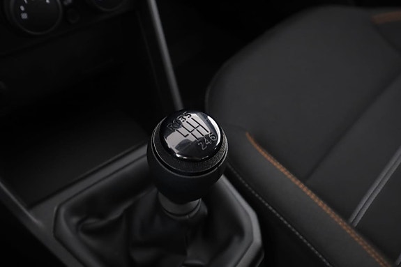 Dacia Sandero 25 of 30