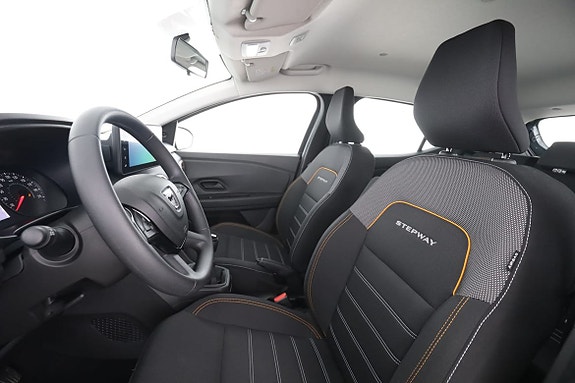 Dacia Sandero 11 of 30