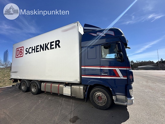 DAF FAS XF 530Z skåpbil 4 of 27