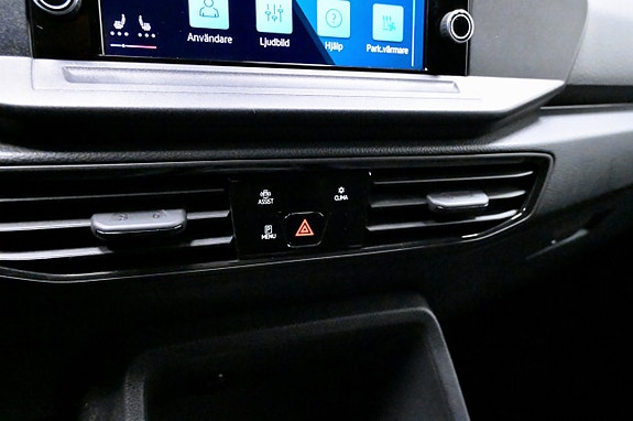 Volkswagen Caddy Maxi 12 of 16