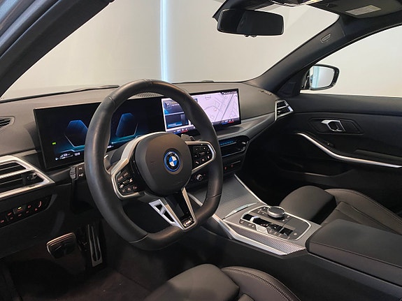 BMW 330e 5 of 12