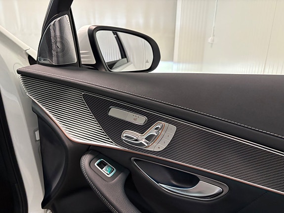 Mercedes-Benz EQC400 15 of 27