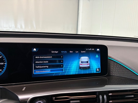 Mercedes-Benz EQC400 19 of 27