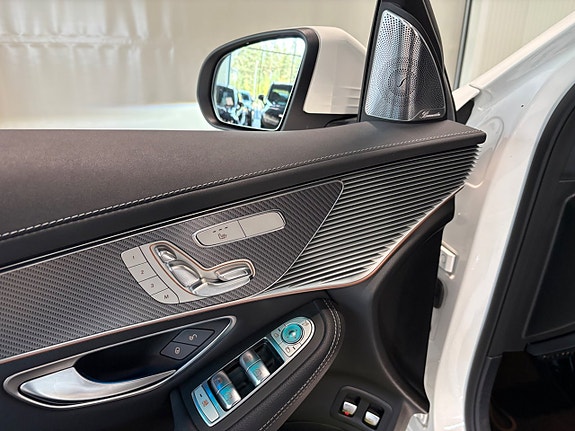 Mercedes-Benz EQC400 10 of 27