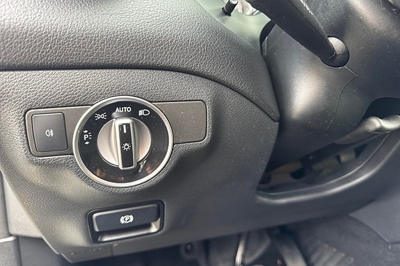 Mercedes-Benz CLA220 d 14 of 16