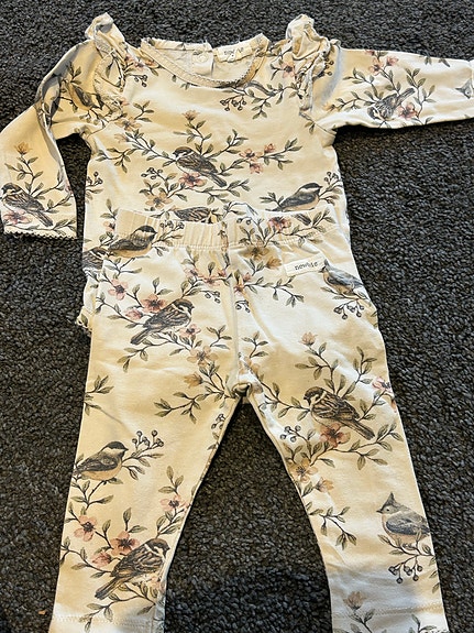 Product image 1 of 9