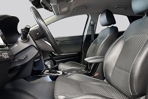 Kia XCeed 8 of 15