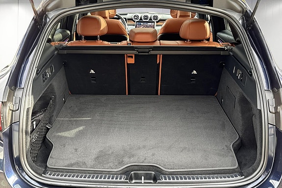 Mercedes-Benz GLC400 e 17 of 17