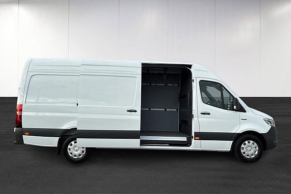 Mercedes-Benz eSprinter 420 18 of 20