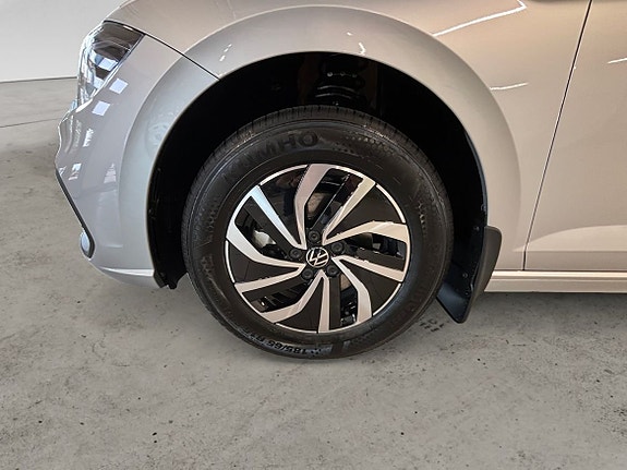 Volkswagen Polo 6 of 9