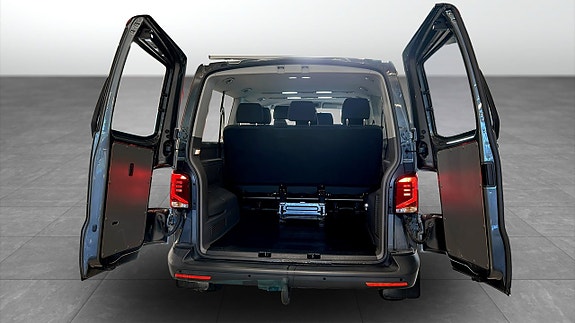 Volkswagen Caravelle 13 of 21