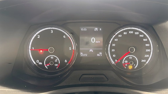 Volkswagen Caravelle 18 of 21