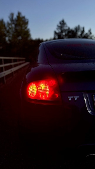 Audi TT 3 of 5