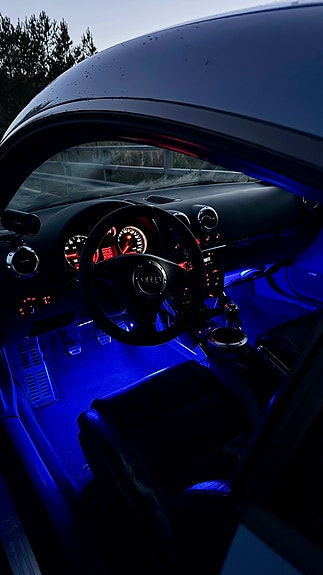 Audi TT 4 of 5