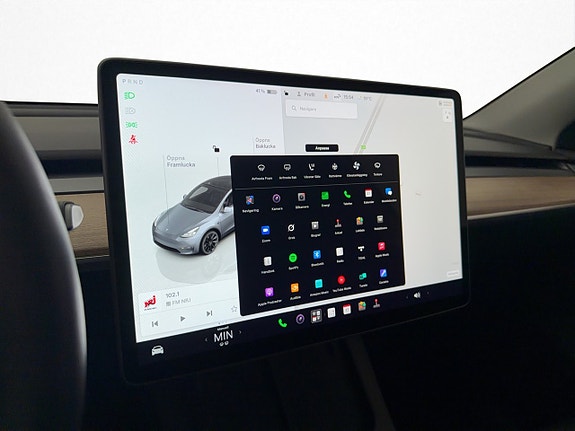 Tesla Model Y 29 of 30