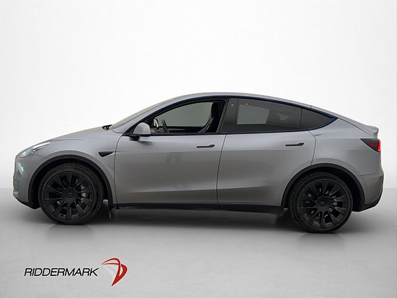 Tesla Model Y 5 of 30