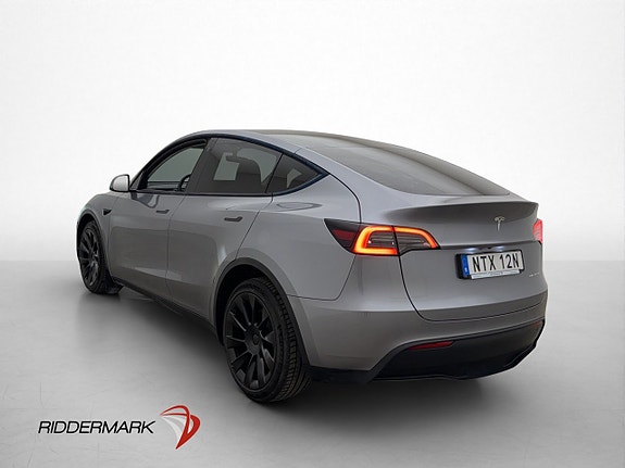 Tesla Model Y 6 of 30