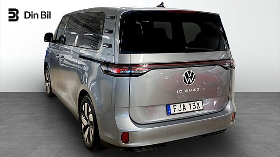 Volkswagen ID. Buzz 3 of 12