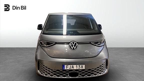 Volkswagen ID. Buzz 4 of 12