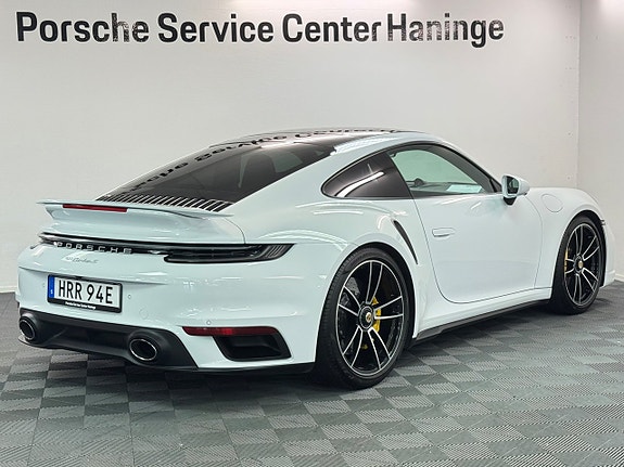 Porsche 911 Turbo S 4 of 21