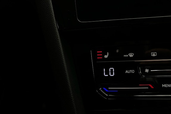 Volkswagen Passat 20 of 28