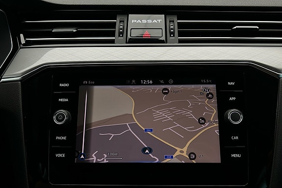 Volkswagen Passat 8 of 28