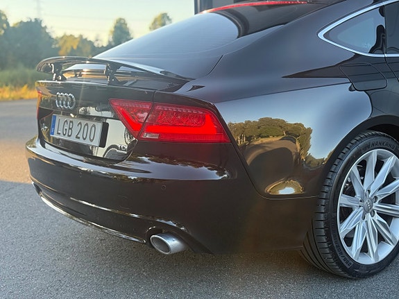 Audi A7 5 of 8
