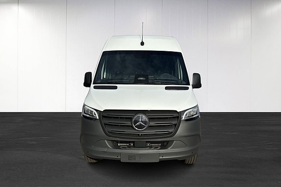 Mercedes-Benz eSprinter 420 5 of 20