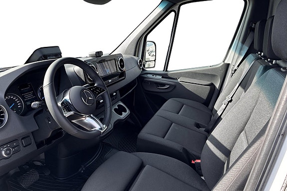 Mercedes-Benz eSprinter 420 9 of 20