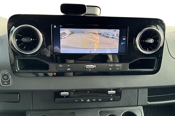 Mercedes-Benz eSprinter 420 16 of 20