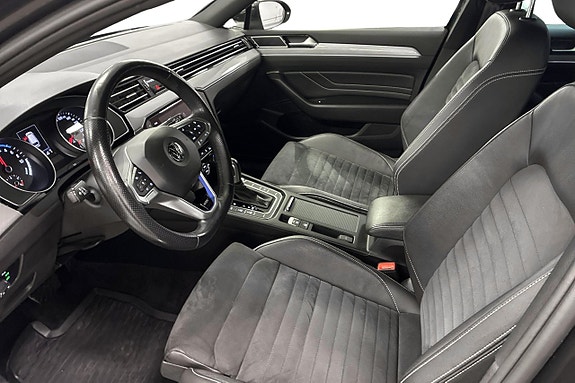 Volkswagen Passat 14 of 26