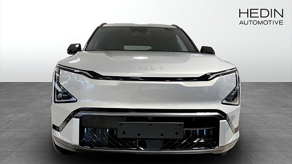 Kia EV5 8 of 12