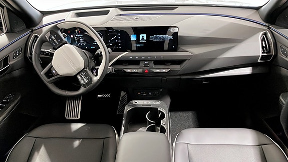 Kia EV5 4 of 12