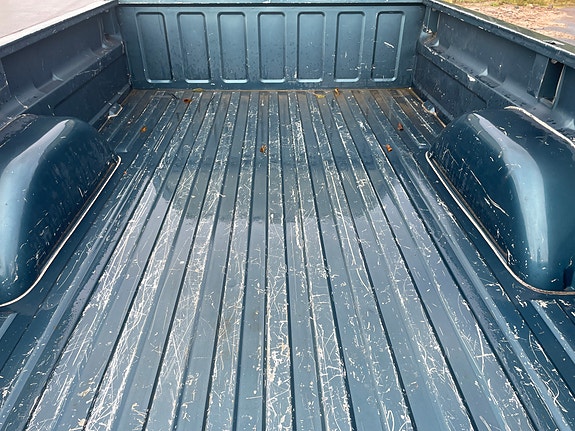 Chevrolet C2500 5 of 10