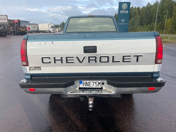 Chevrolet C2500 3 of 10
