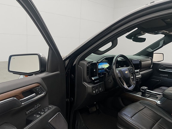 Chevrolet Silverado EV 19 of 30