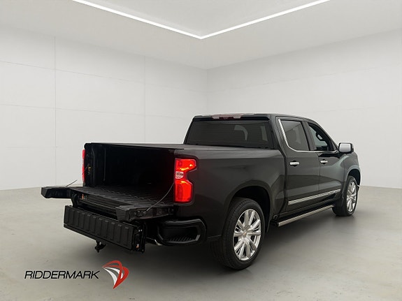 Chevrolet Silverado EV 12 of 30