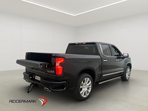 Chevrolet Silverado EV 13 of 30