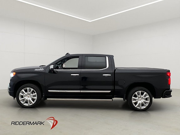 Chevrolet Silverado EV 6 of 30
