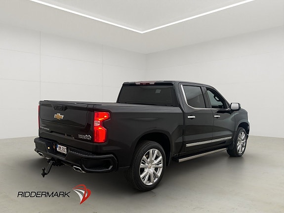 Chevrolet Silverado EV 9 of 30