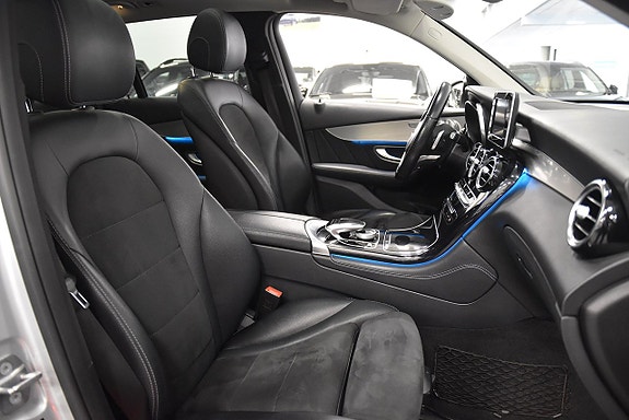 Mercedes-Benz GLC 220 d 13 of 25