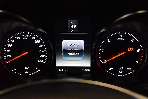 Mercedes-Benz GLC 220 d 19 of 25