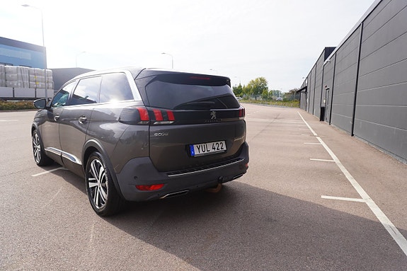 Peugeot 5008 11 of 17