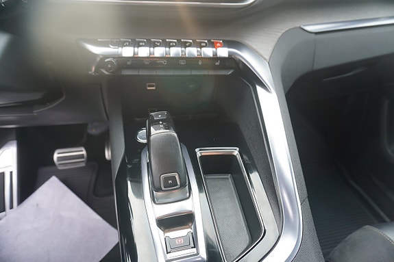 Peugeot 5008 12 of 17