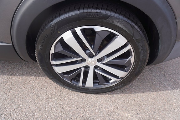 Peugeot 5008 3 of 17