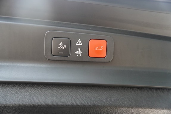 Peugeot 5008 8 of 17