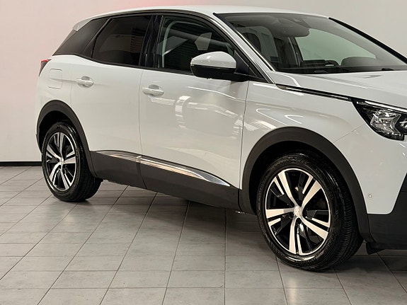 Peugeot 3008 2 of 29