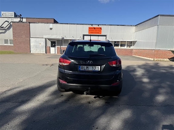 Hyundai ix35 4 of 17